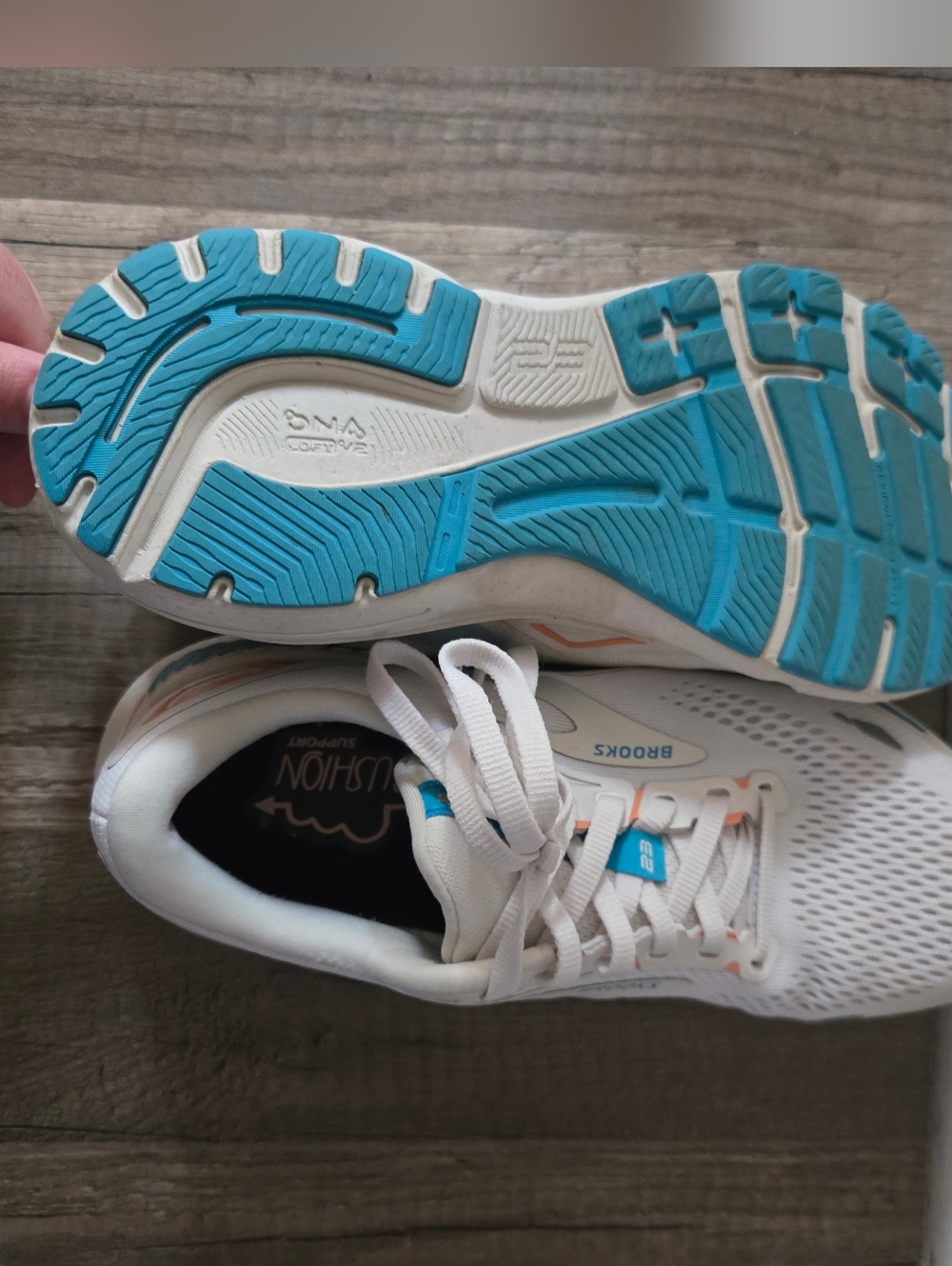 Brooks Adrenaline GTS Women's Running Shoes - White, Teal, Coral - Picture 7 of 14